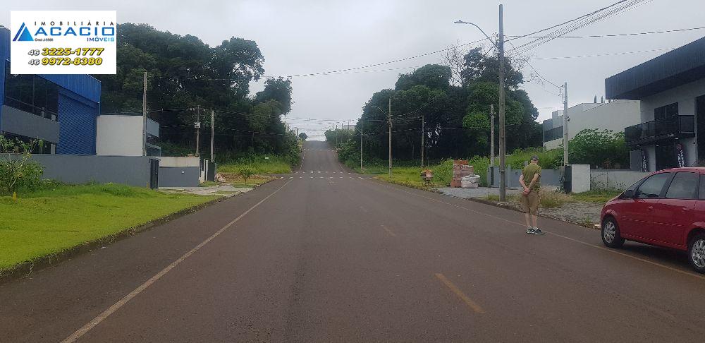 BARRACÃO COMERCIAL PARA LOCAÇÃO NO BAIRRO FRARON