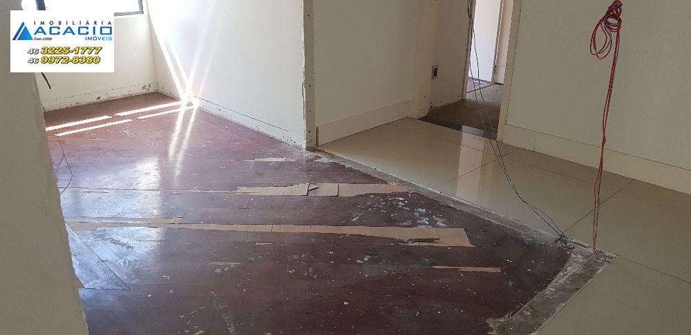 VENDE-SE APTO NO CENTRO DE PATO BRANCO PR