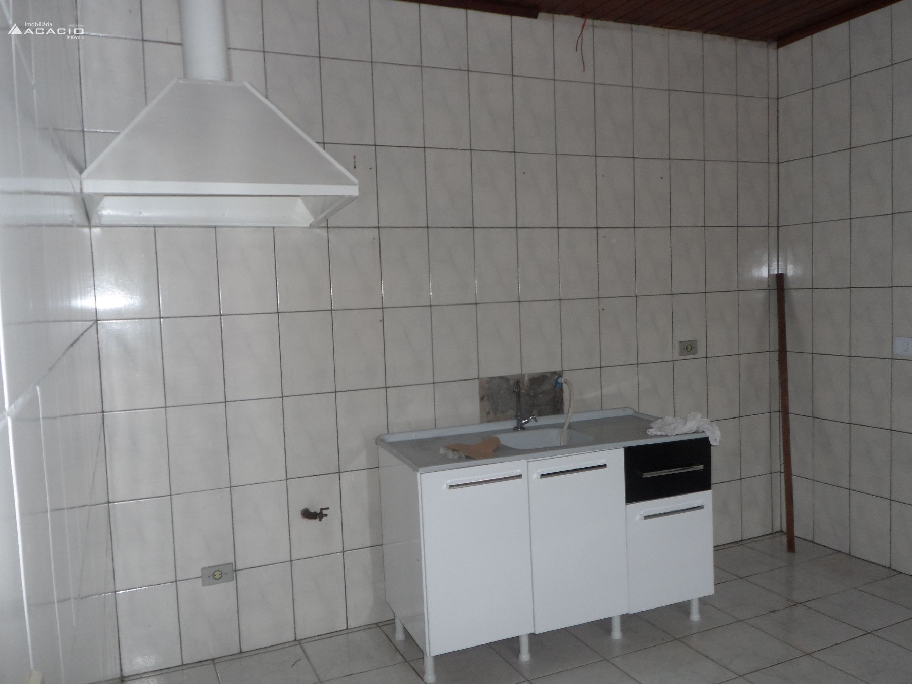 VENDE-SE CASA NO BAIRRO SÃO CRISTÓVÃO