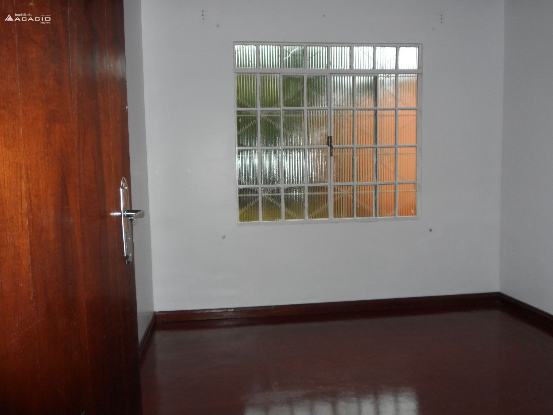 VENDE-SE CASA NO BAIRRO SÃO CRISTÓVÃO