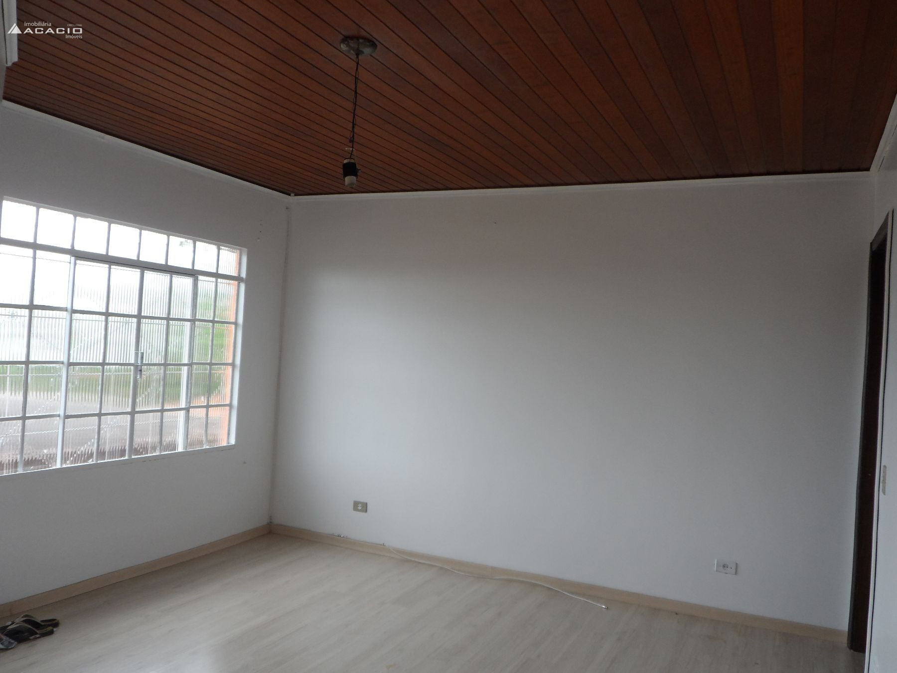 VENDE-SE CASA NO BAIRRO SÃO CRISTÓVÃO