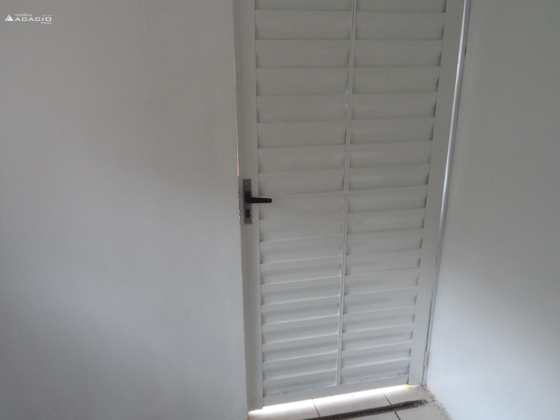 VENDE-SE CASA NO BAIRRO SÃO CRISTÓVÃO