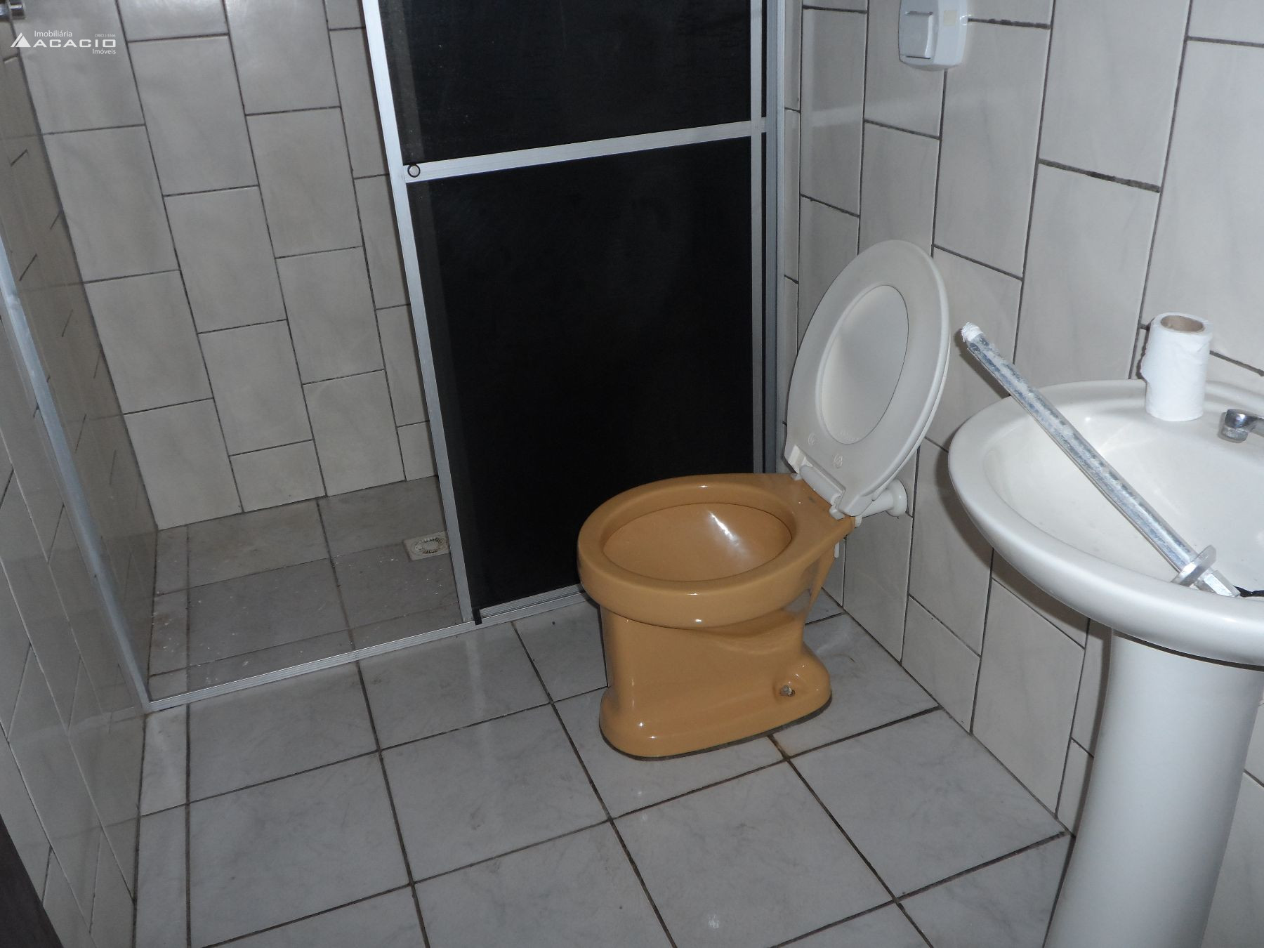 VENDE-SE CASA NO BAIRRO SÃO CRISTÓVÃO