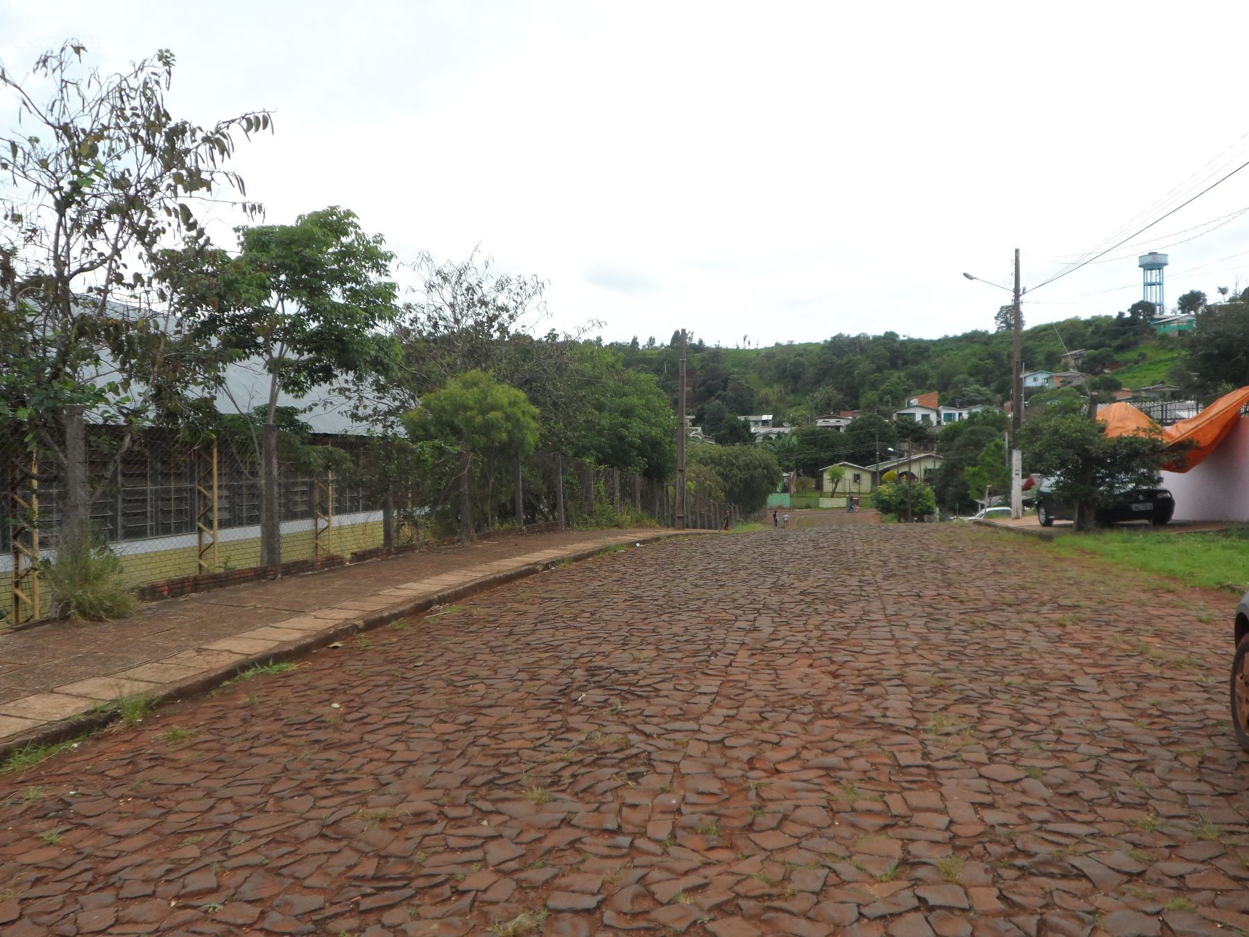 VENDE-SE CASA NO BAIRRO SÃO CRISTÓVÃO