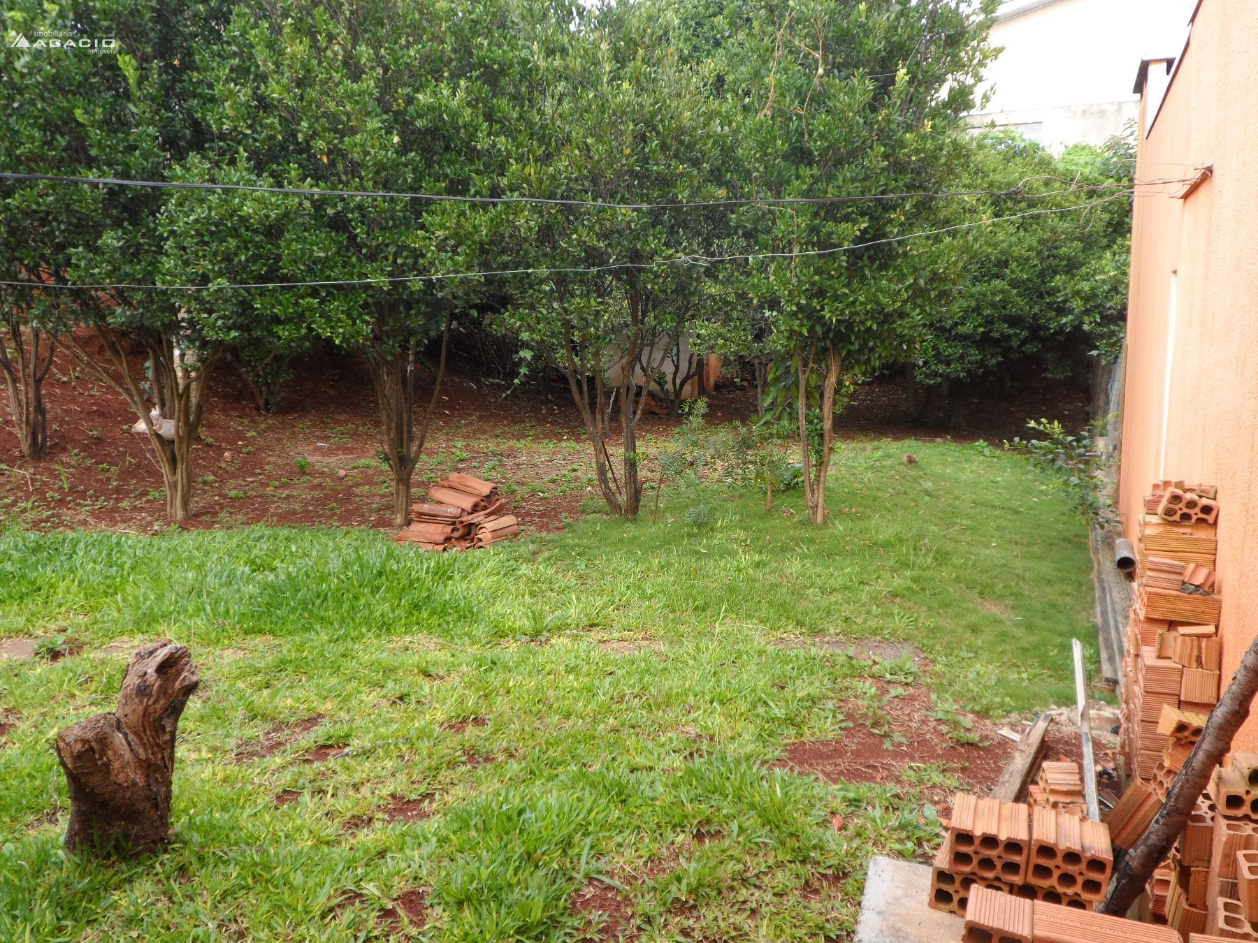 VENDE-SE CASA NO BAIRRO SÃO CRISTÓVÃO