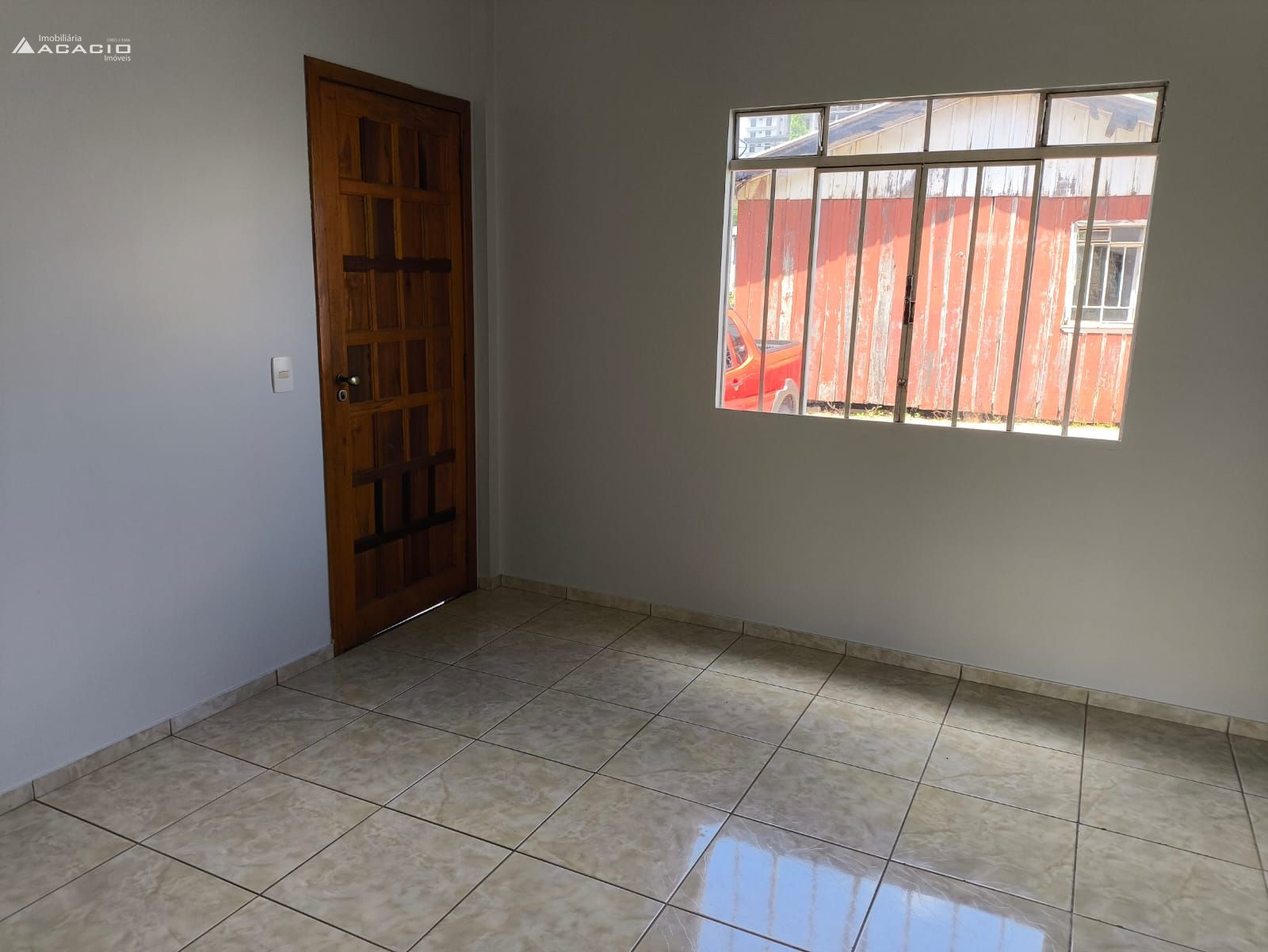 ALUGA-SE CASA NO BAIRRO ANCHIETA