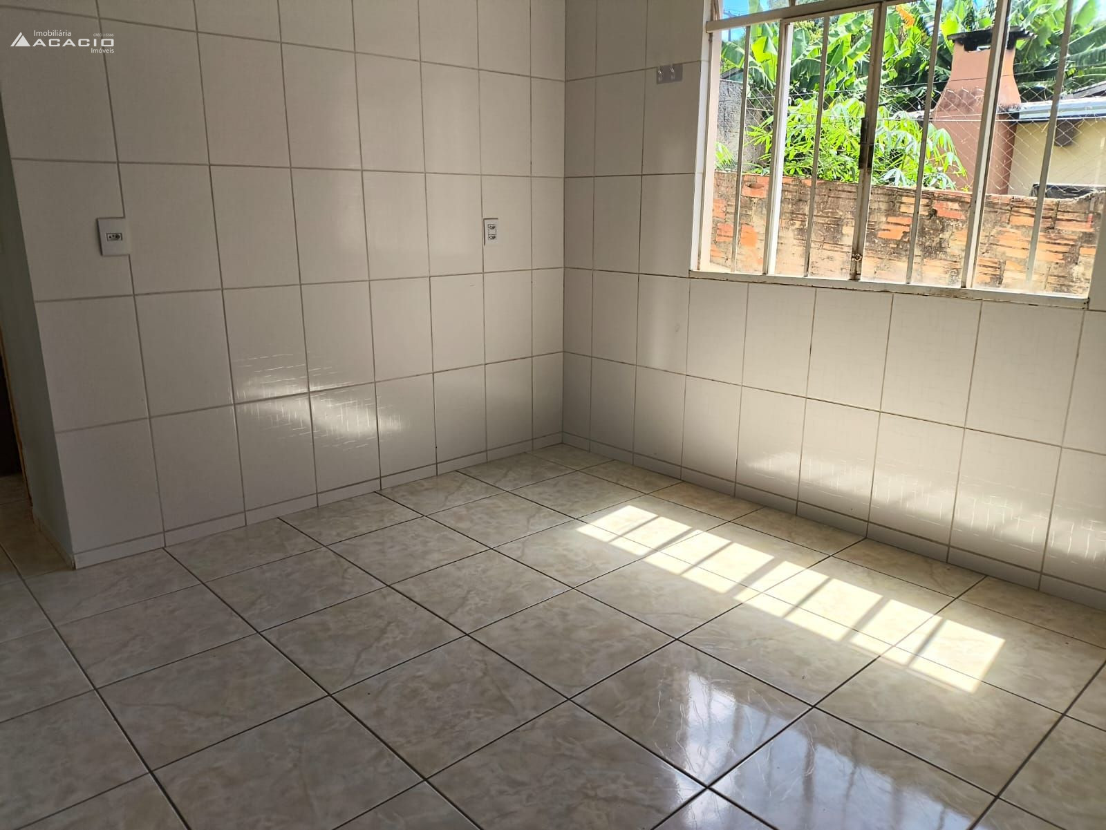 ALUGA-SE CASA NO BAIRRO ANCHIETA