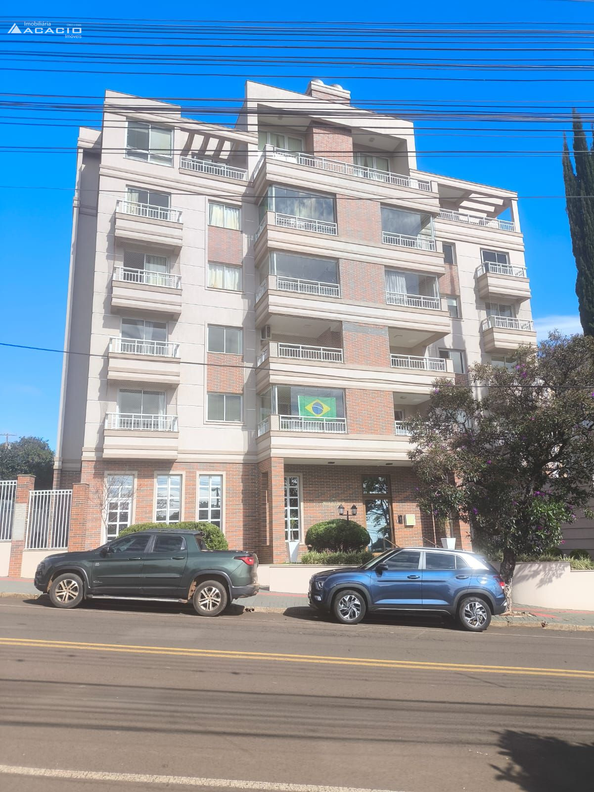 VENDE-SE APARTAMENTO NO BAIRRO LA SALLE