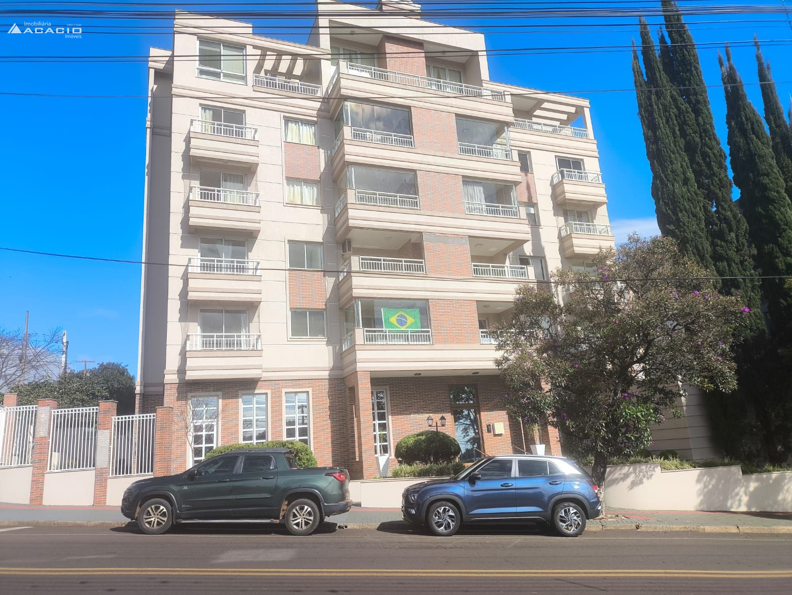VENDE-SE APARTAMENTO NO BAIRRO LA SALLE