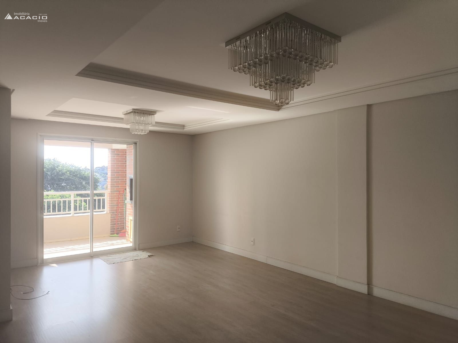 VENDE-SE APARTAMENTO NO BAIRRO LA SALLE
