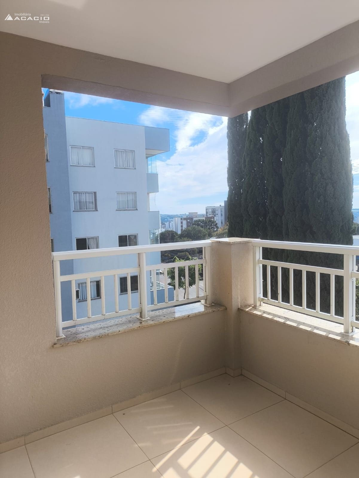 VENDE-SE APARTAMENTO NO BAIRRO LA SALLE