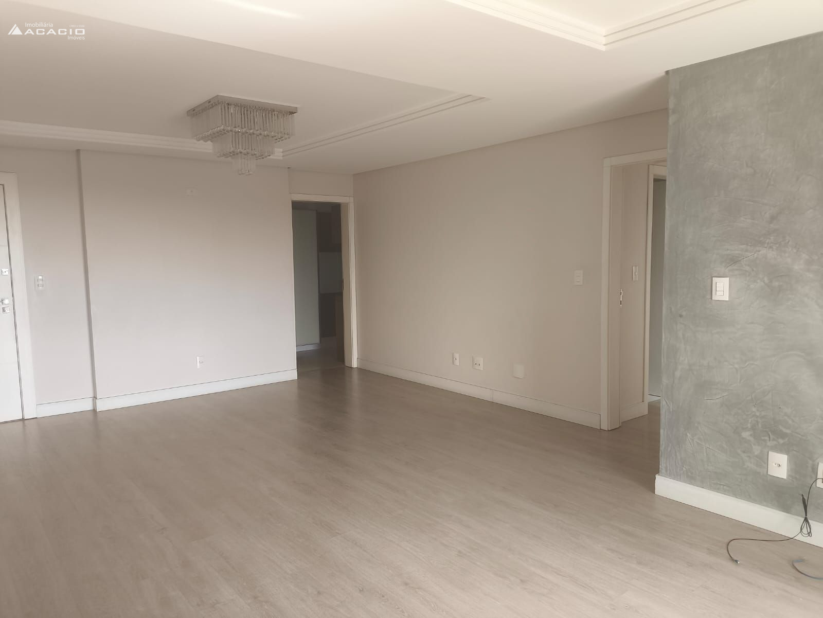VENDE-SE APARTAMENTO NO BAIRRO LA SALLE