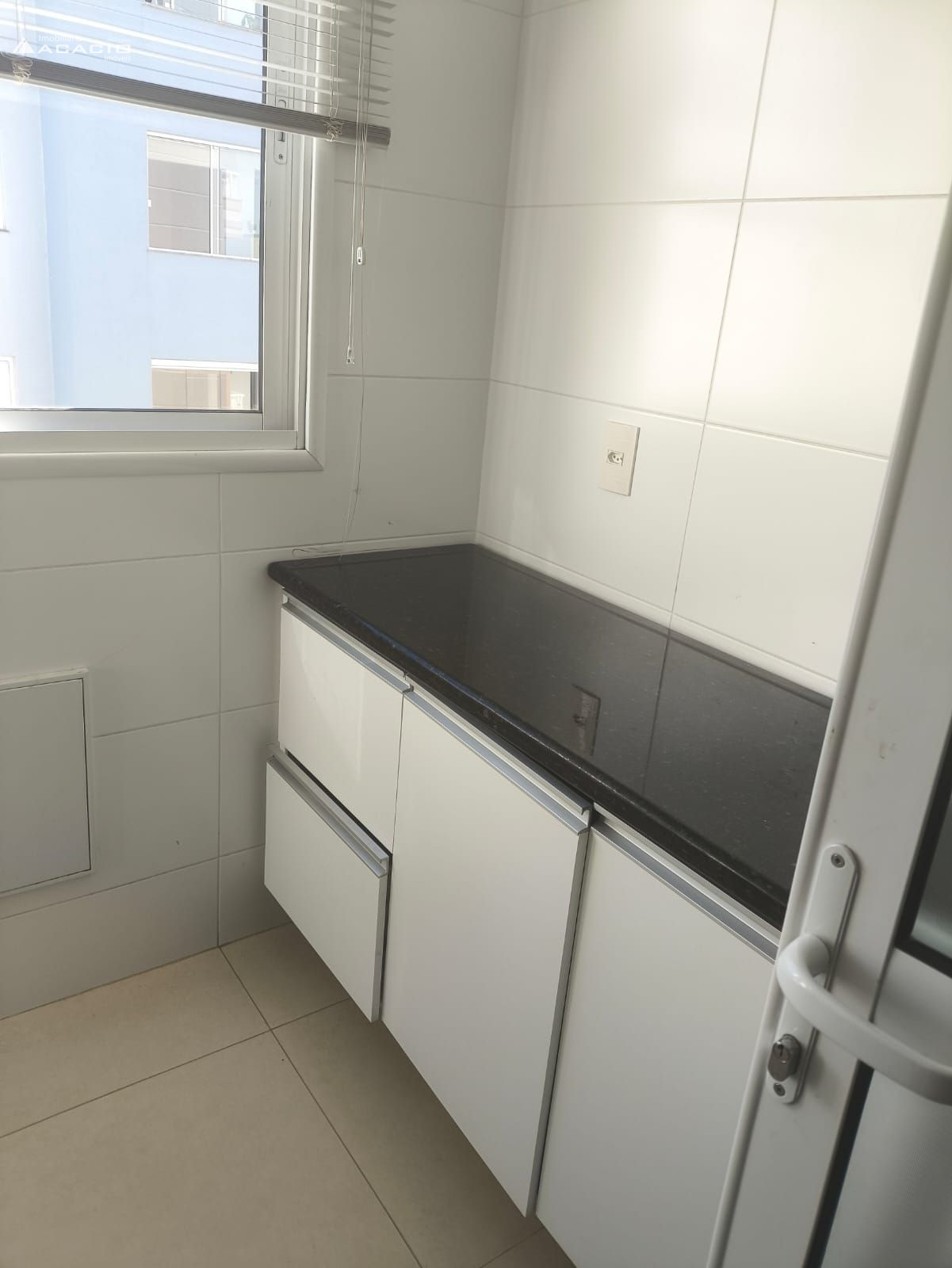 VENDE-SE APARTAMENTO NO BAIRRO LA SALLE