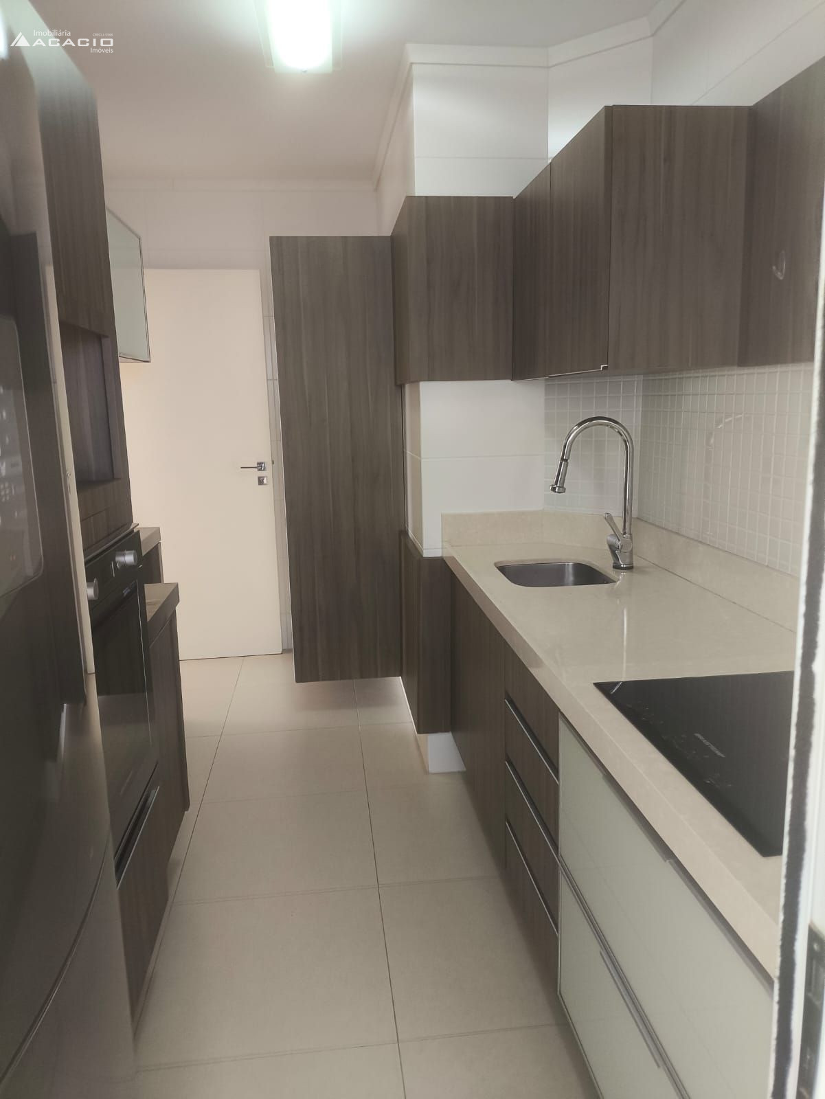 VENDE-SE APARTAMENTO NO BAIRRO LA SALLE