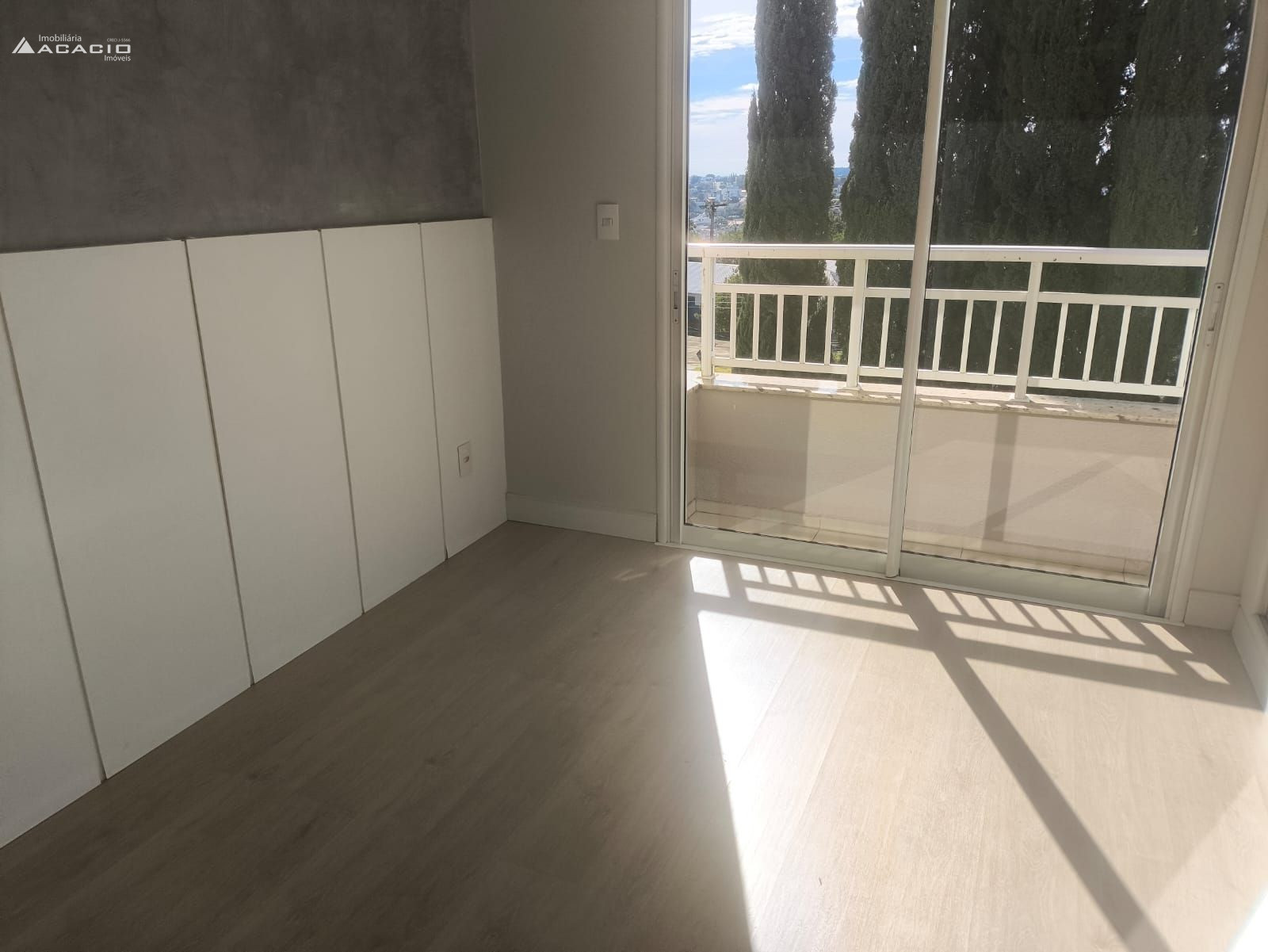 VENDE-SE APARTAMENTO NO BAIRRO LA SALLE