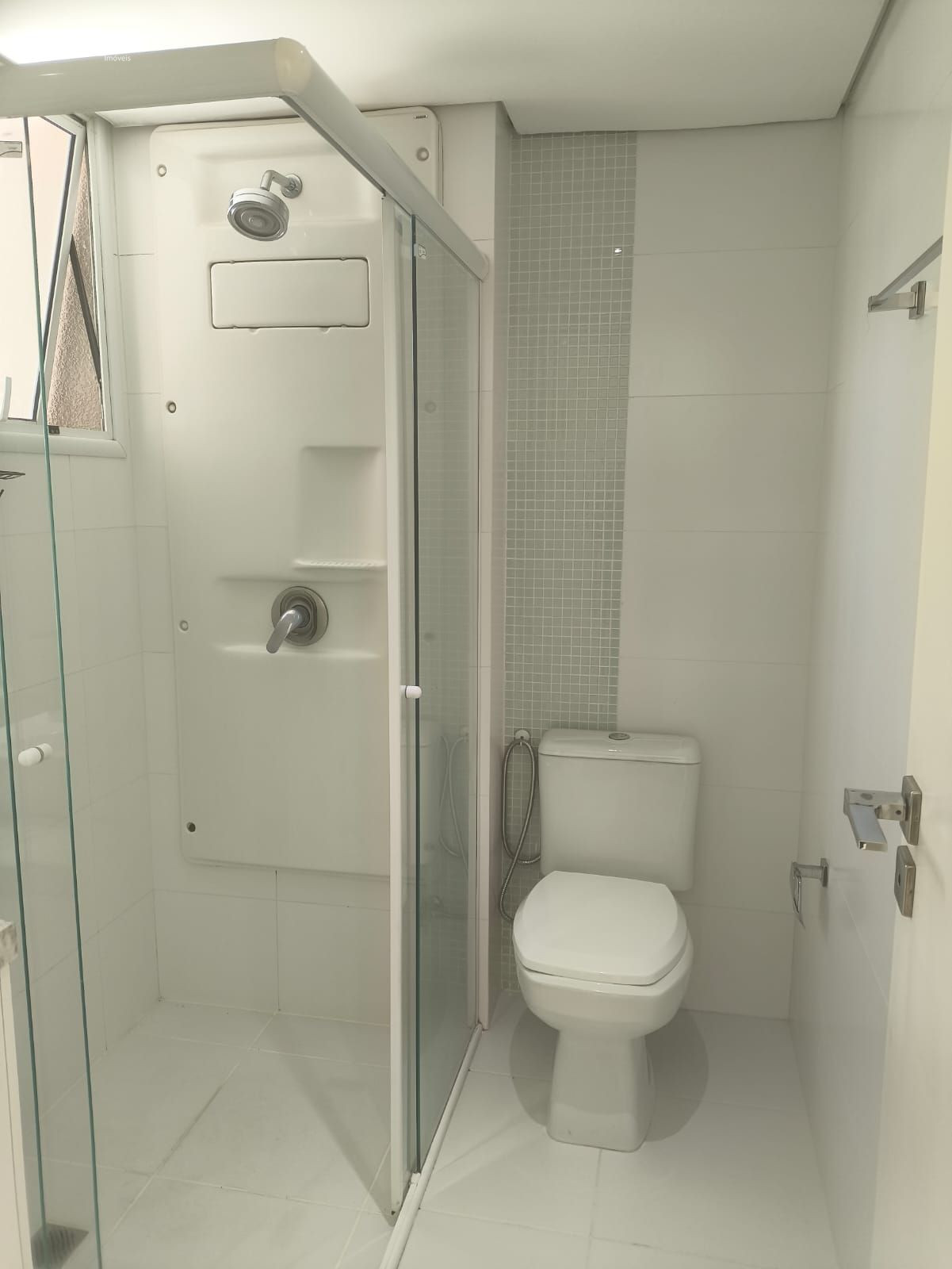 VENDE-SE APARTAMENTO NO BAIRRO LA SALLE