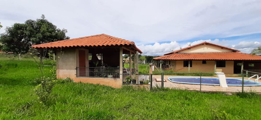 Ch?cara 7500m?, duas casas,  condom?nio Eldorado.