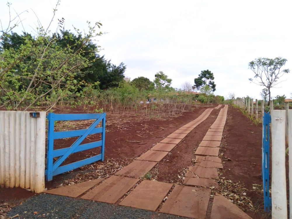 Ch?cara 5000m?, condom?nio fechado, 30 km Uberl?ndia MG.