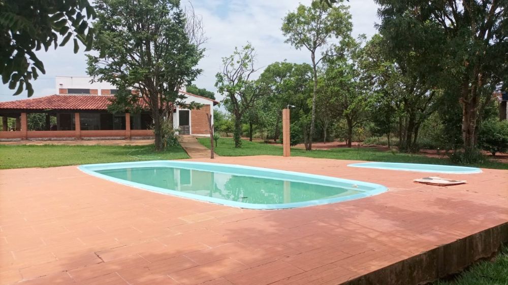 S?tio 1,14 alqueires com casas, Monte Alegre de Minas MG.