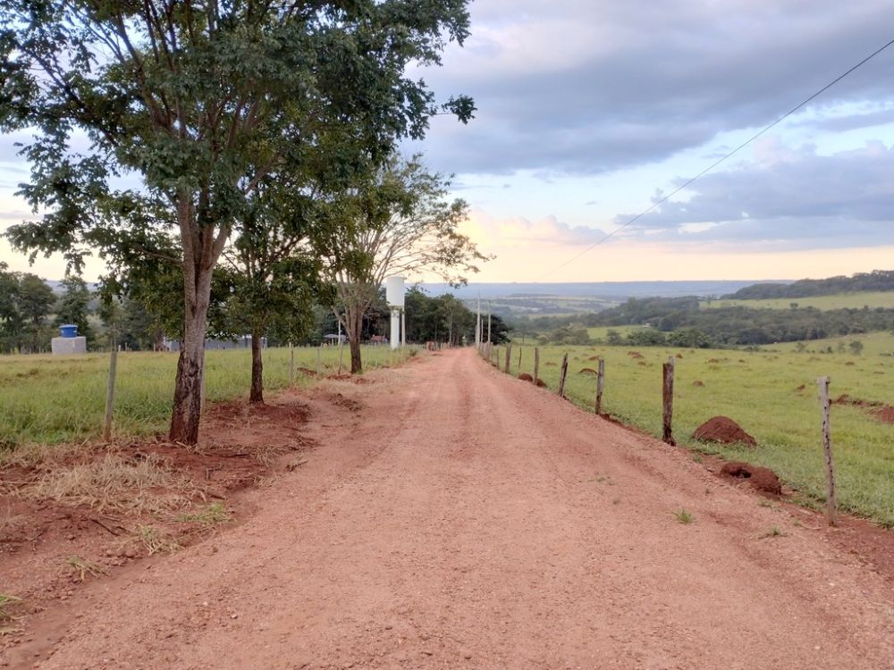 Ch?cara 2,0 hectares, 9 km Uberl?ndia MG.