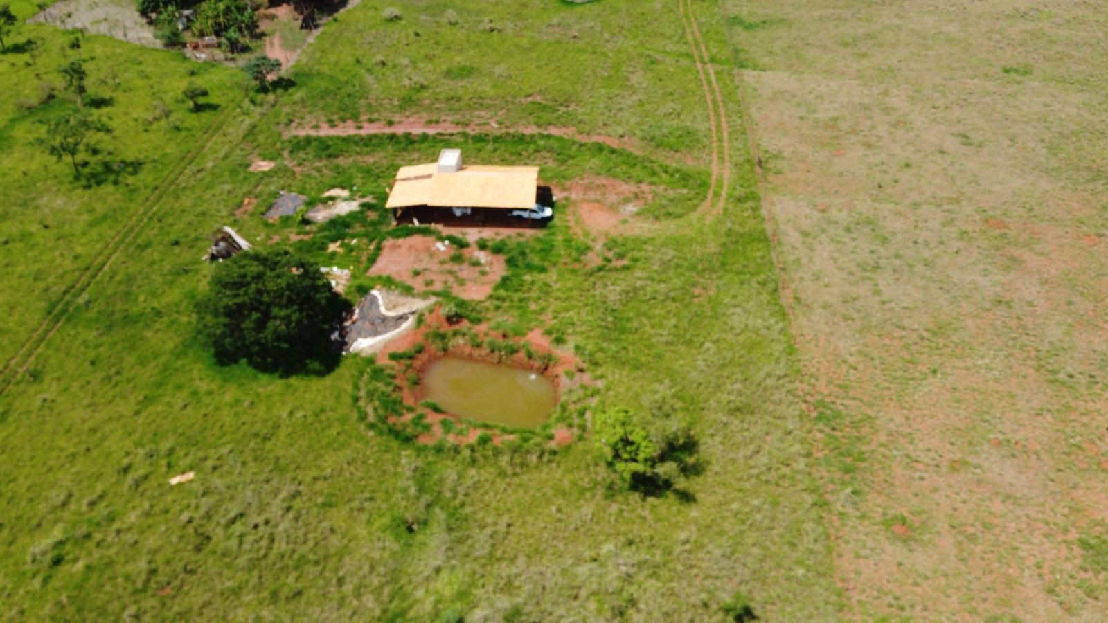 Sítio 3.88 hectares às margens do rio Tejuco.