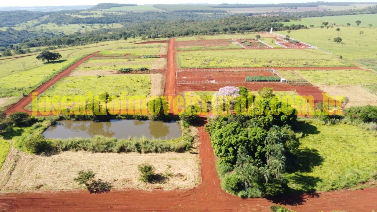 Chácara 1000m², Condomínio Campo Belo.