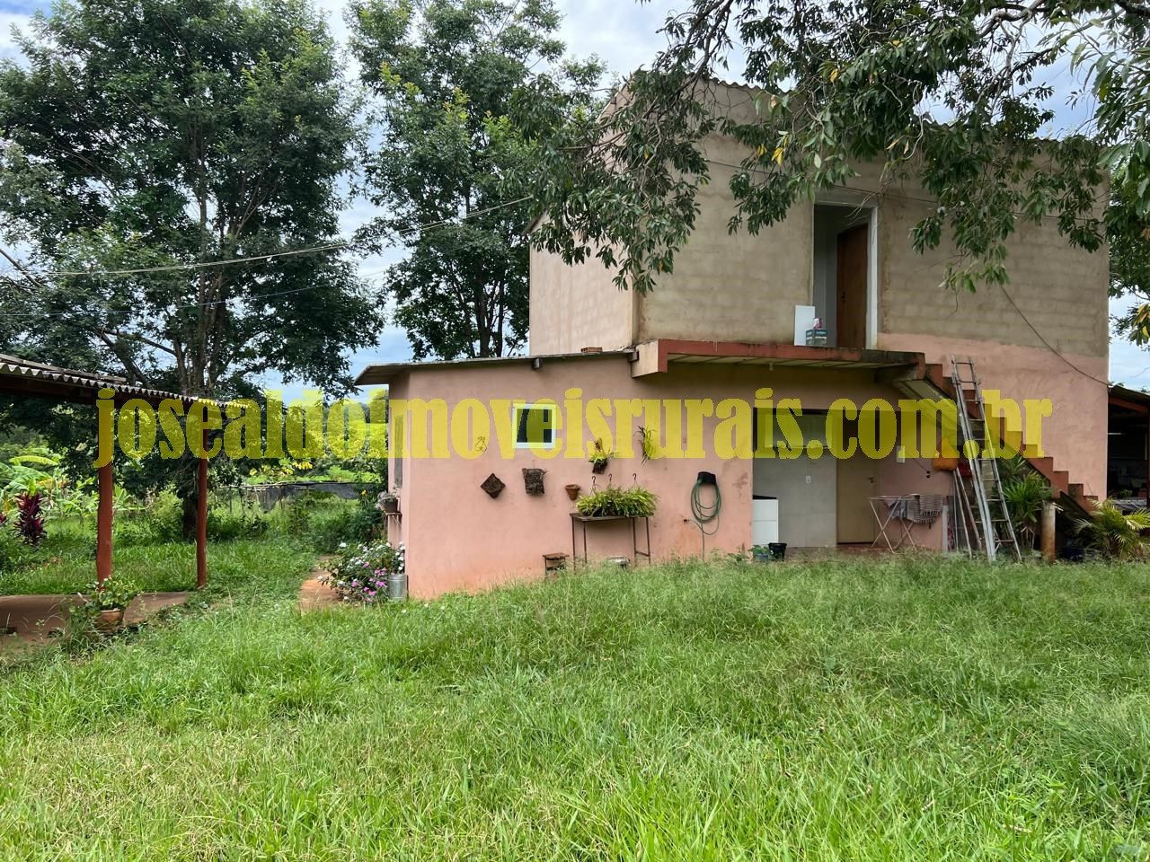 Chácara 20.000m², 35 km entre Uberlândia e Monte Alegre.