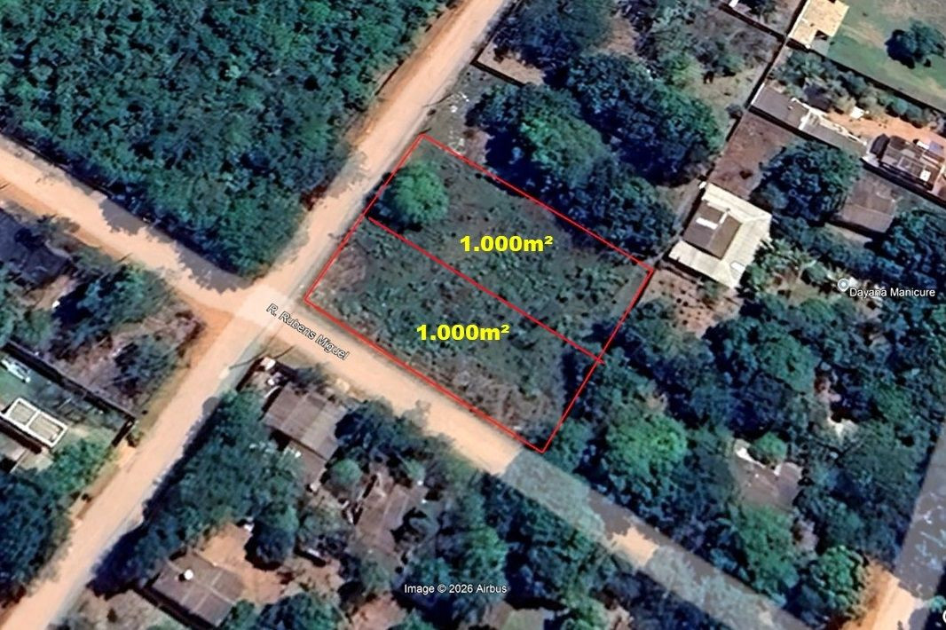 Vendo dois terrenos de 1000m² cada, bairro Morada Nova.