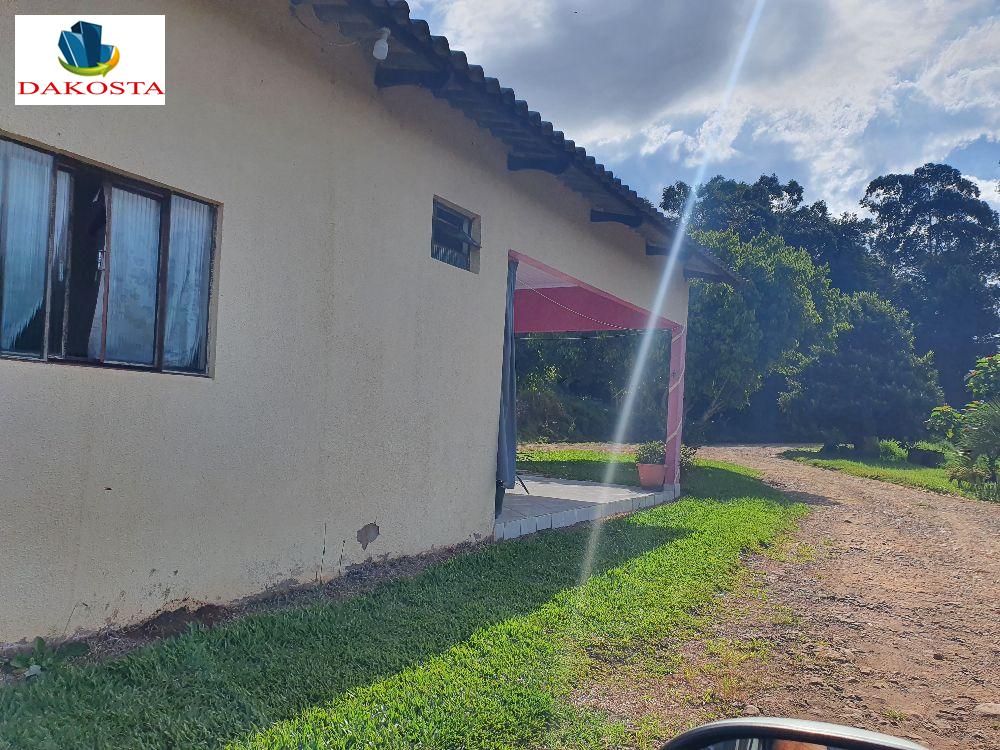 4 Alqueires metade lavoura no asfalto, casa alvenaria + estrebaria