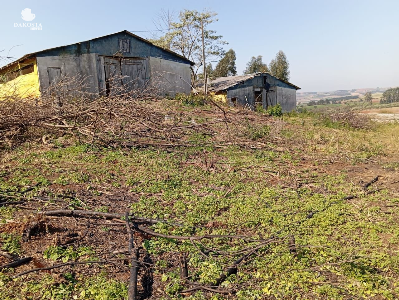 30 Linda Chácara plana poço artesiano e dois barracão de aviarios