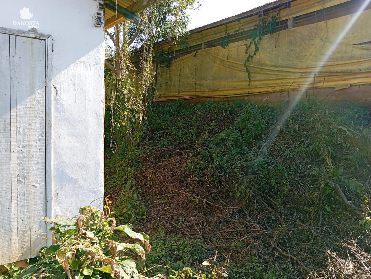 30 Linda Chácara plana poço artesiano e dois barracão de aviarios