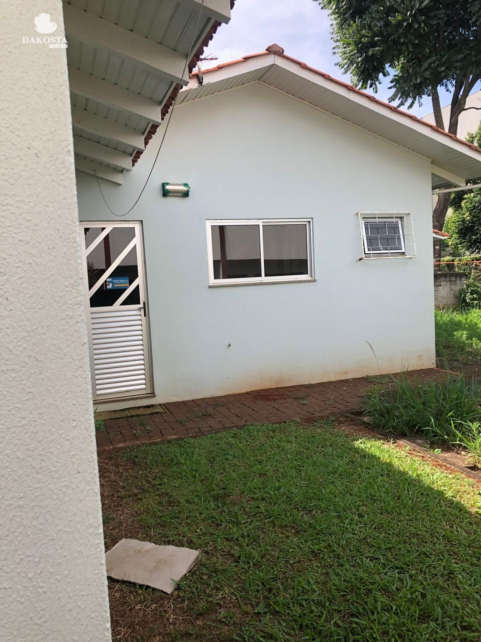 Terreno com 968 m² com casa de 140m² Localização Maravilhosa