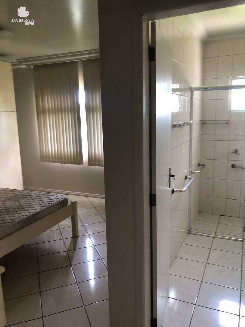 Terreno com 968 m com casa de 140m Localizao Maravilhosa