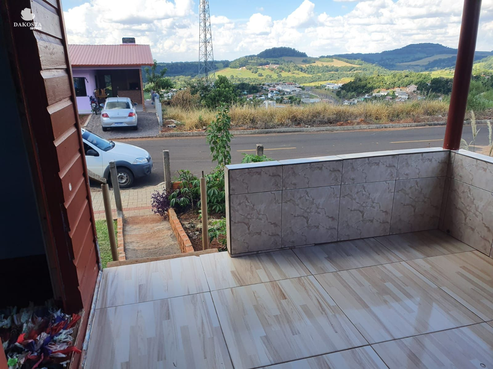 Casa mista com 80 m² e terreno com 220m²