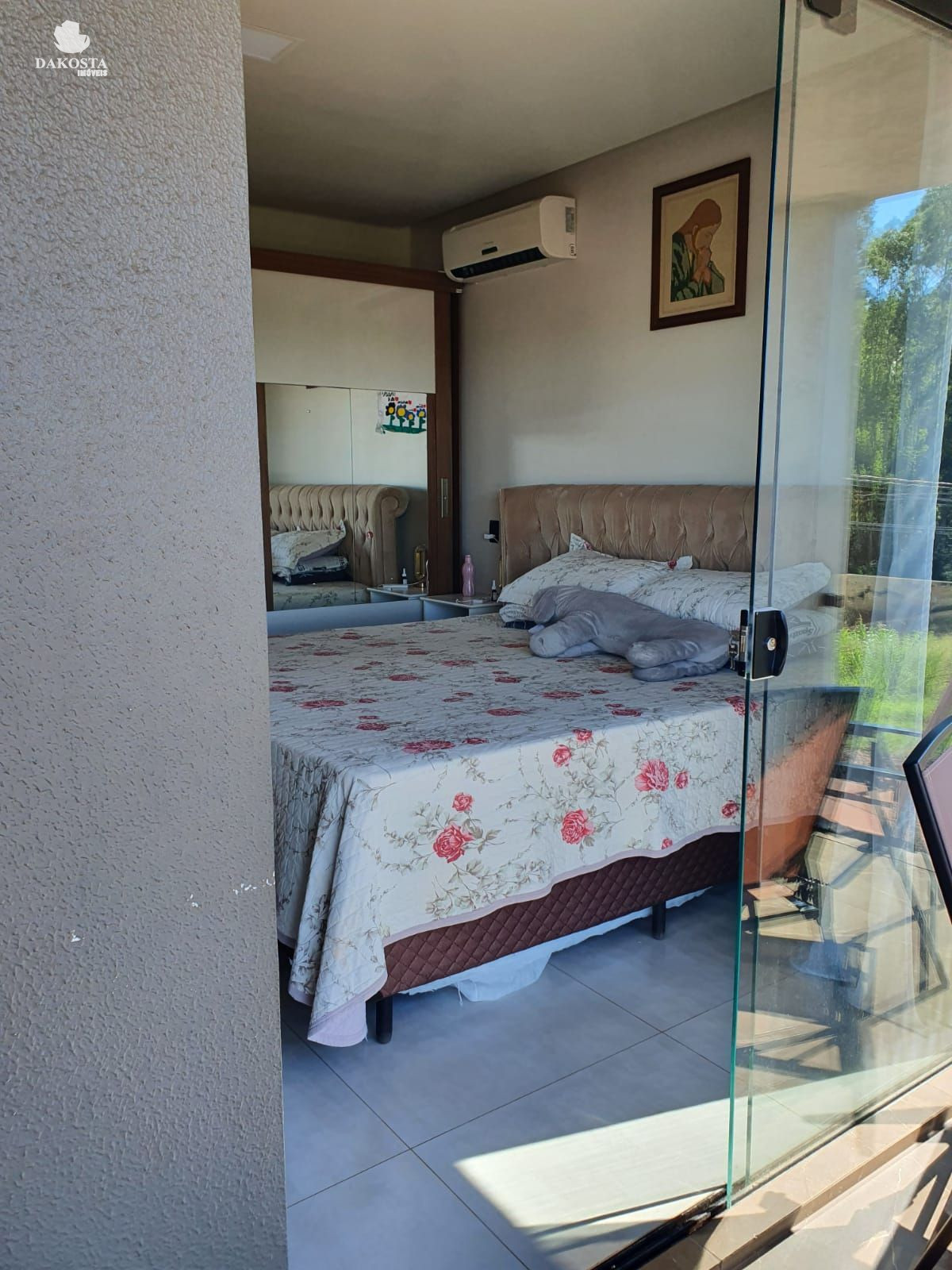 320 M² terreno de esquina com aconchegante sobrado em área alta