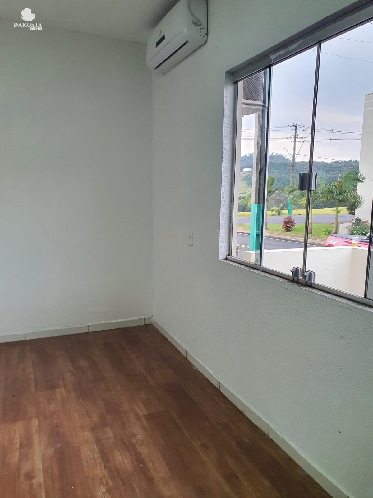 Casa de alvenaria com156m² com laje Terreno com 275 m² 