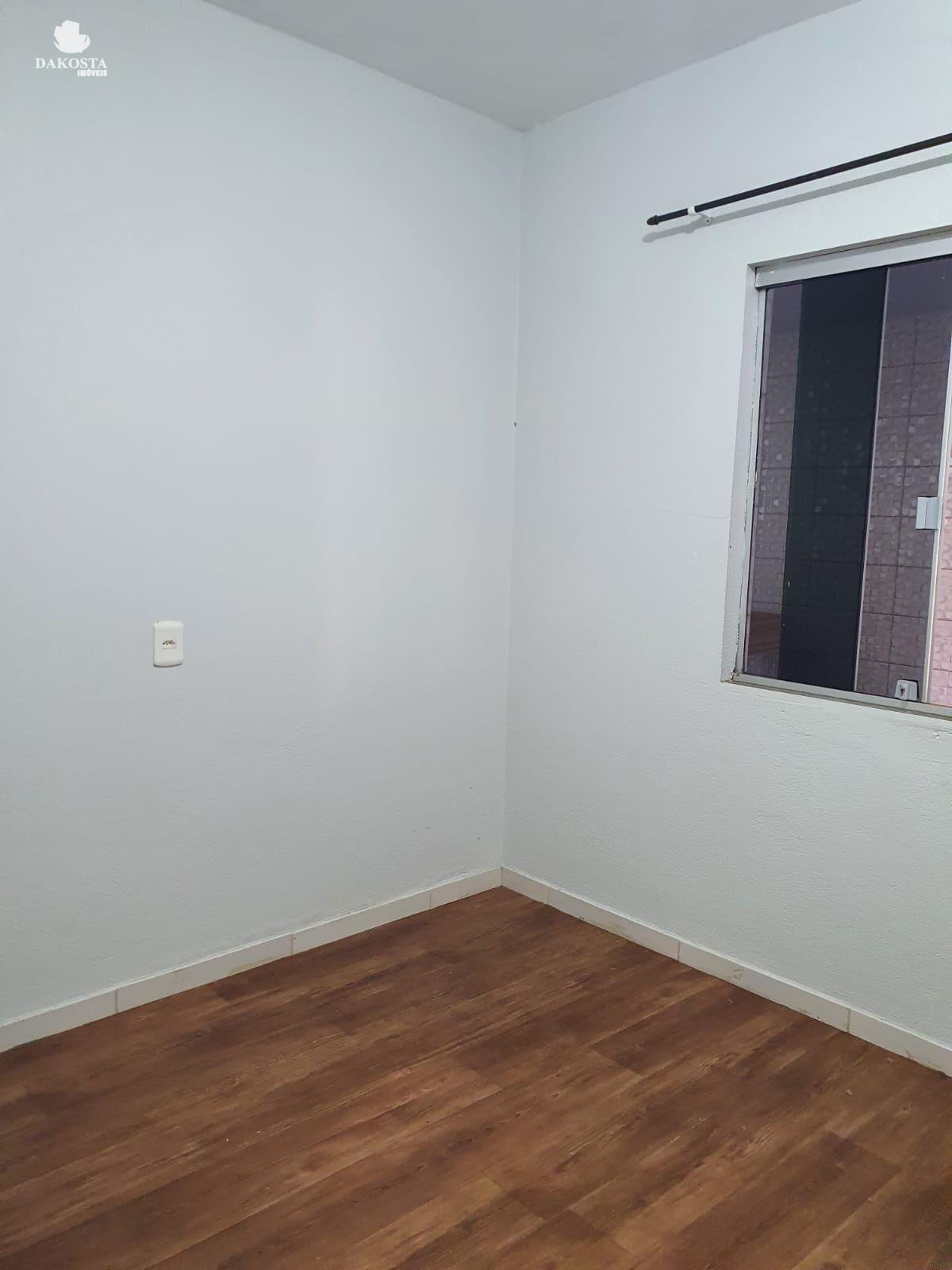 Casa de alvenaria com156m² com laje Terreno com 275 m² 