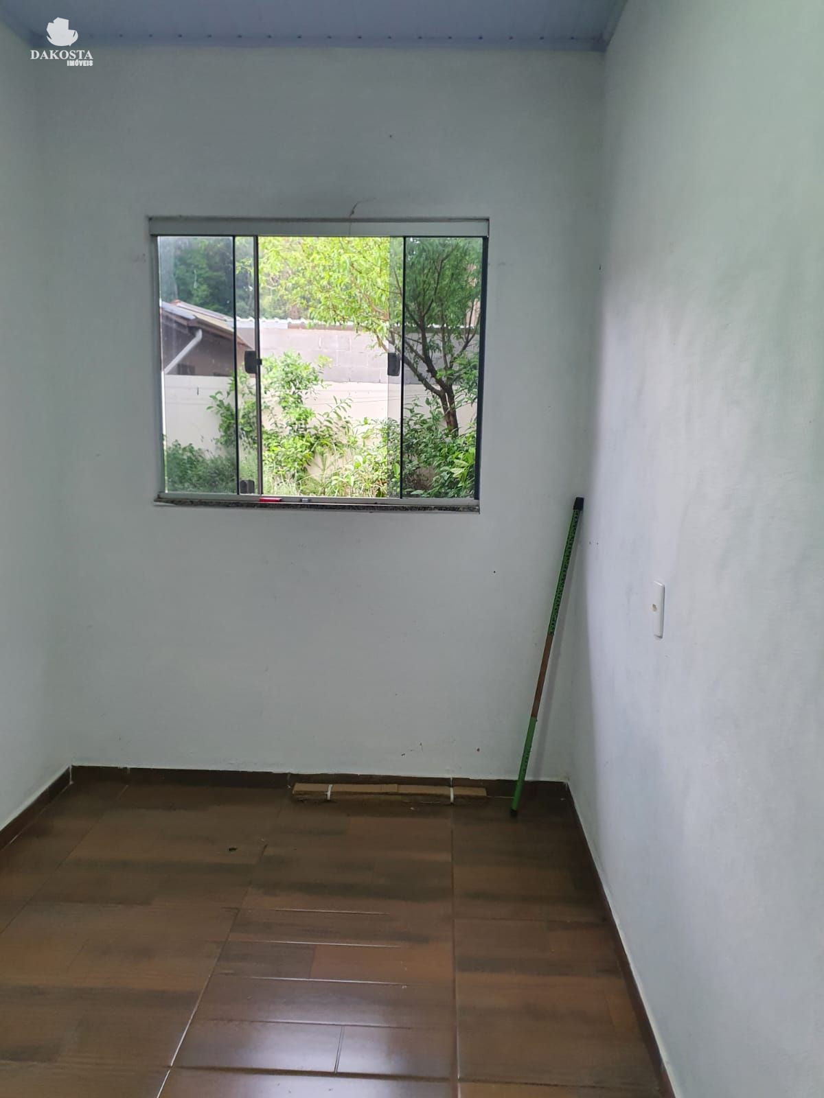 Casa de alvenaria com156m² com laje Terreno com 275 m²