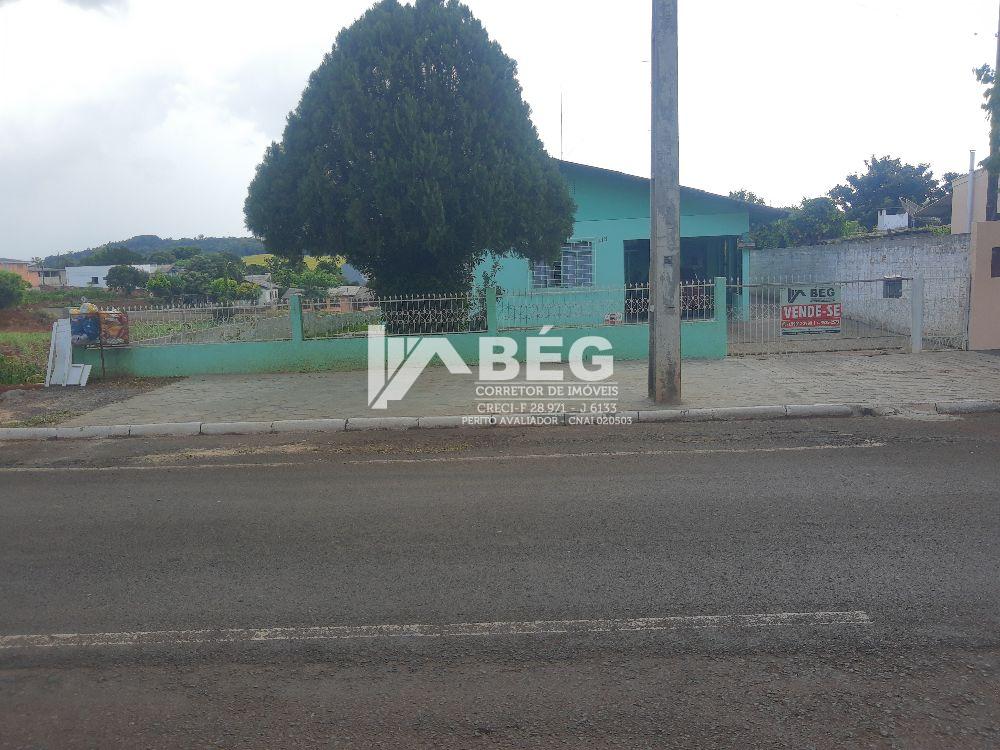 Vendo casa com 132,00 m em Excelente Localizao na Avenida Alvorada