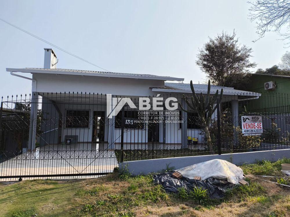 Vendo Linda Casa com 154,00 m no Bairro Santa Rita em Marmeleiro - PR.