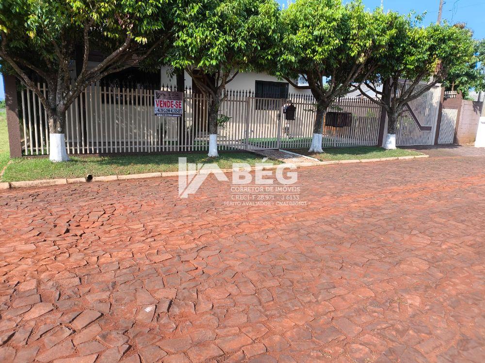 Vendo Linda Casa Com Piscina em Marmeleiro