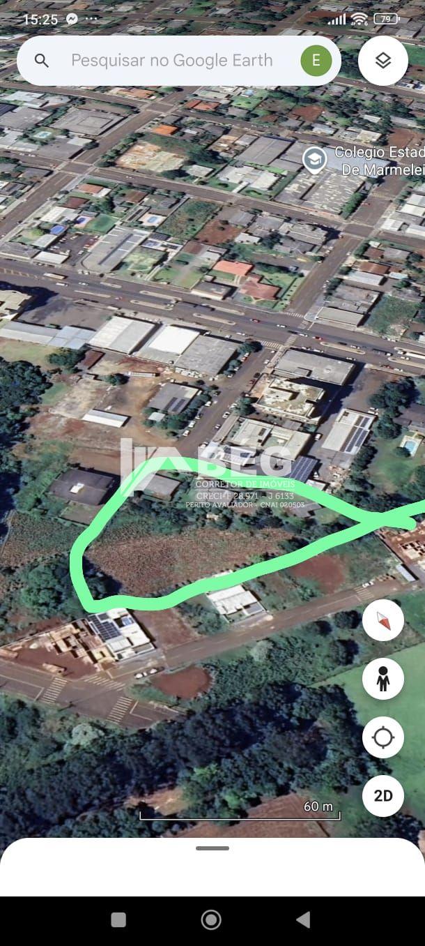 Excelente Terreno Com 4.800,00 m, Com 03 Casas no Centro de Marmeleiro -PR.
