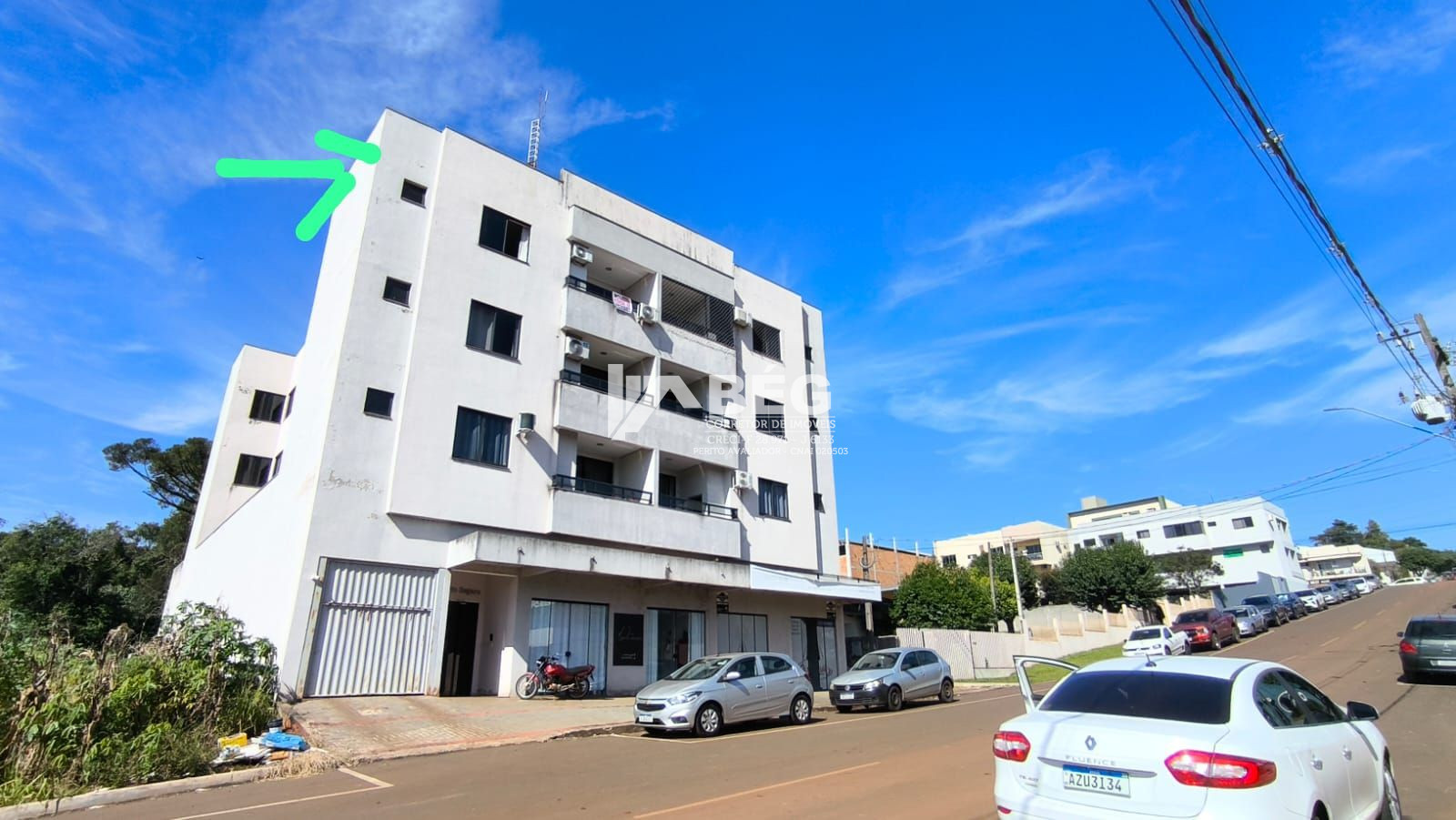 Vendo Lindo Apartamento 80% Mobiliado, Centro de Marmeleiro -PR.