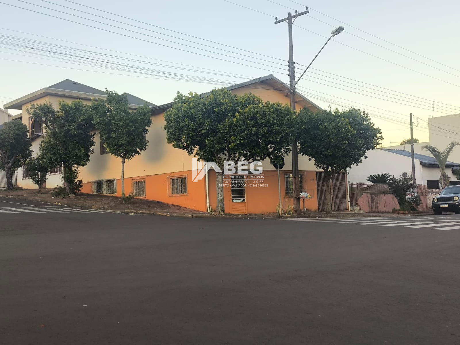 Vendo Im�vel De Esquina no Centro de Marmeleiro, Lote 460 m�, constru�da 414,62