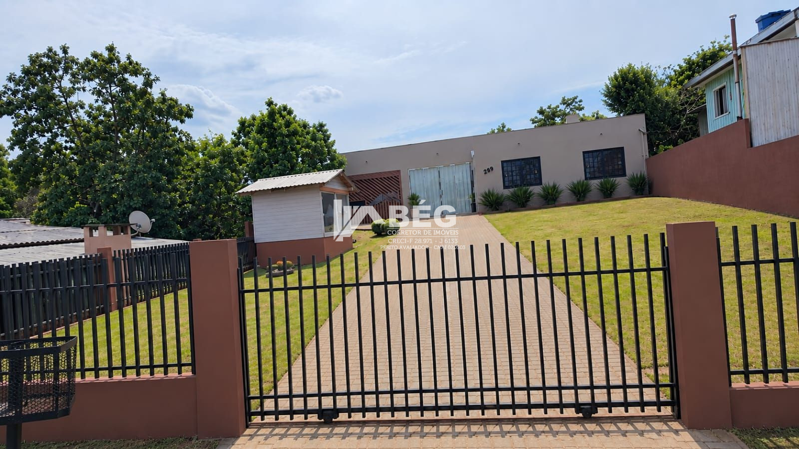 Vendo Casa Mista no Bairro Passarela em Marmeleiro -PR.