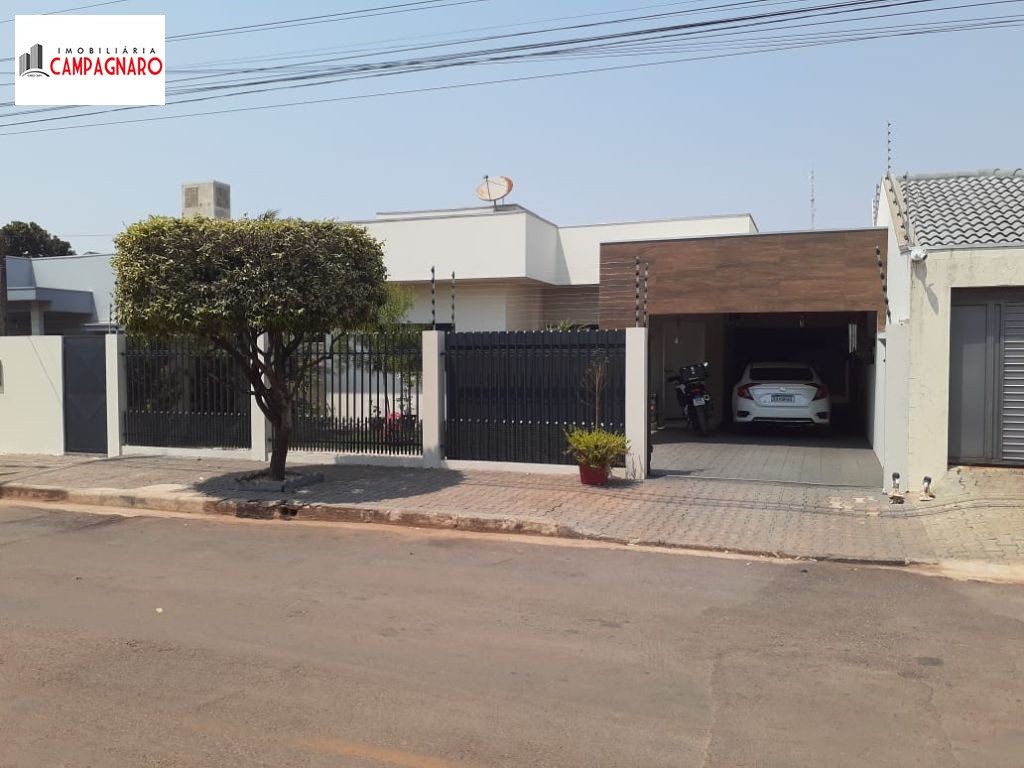 Linda Casa no Bairro Bandeirantes