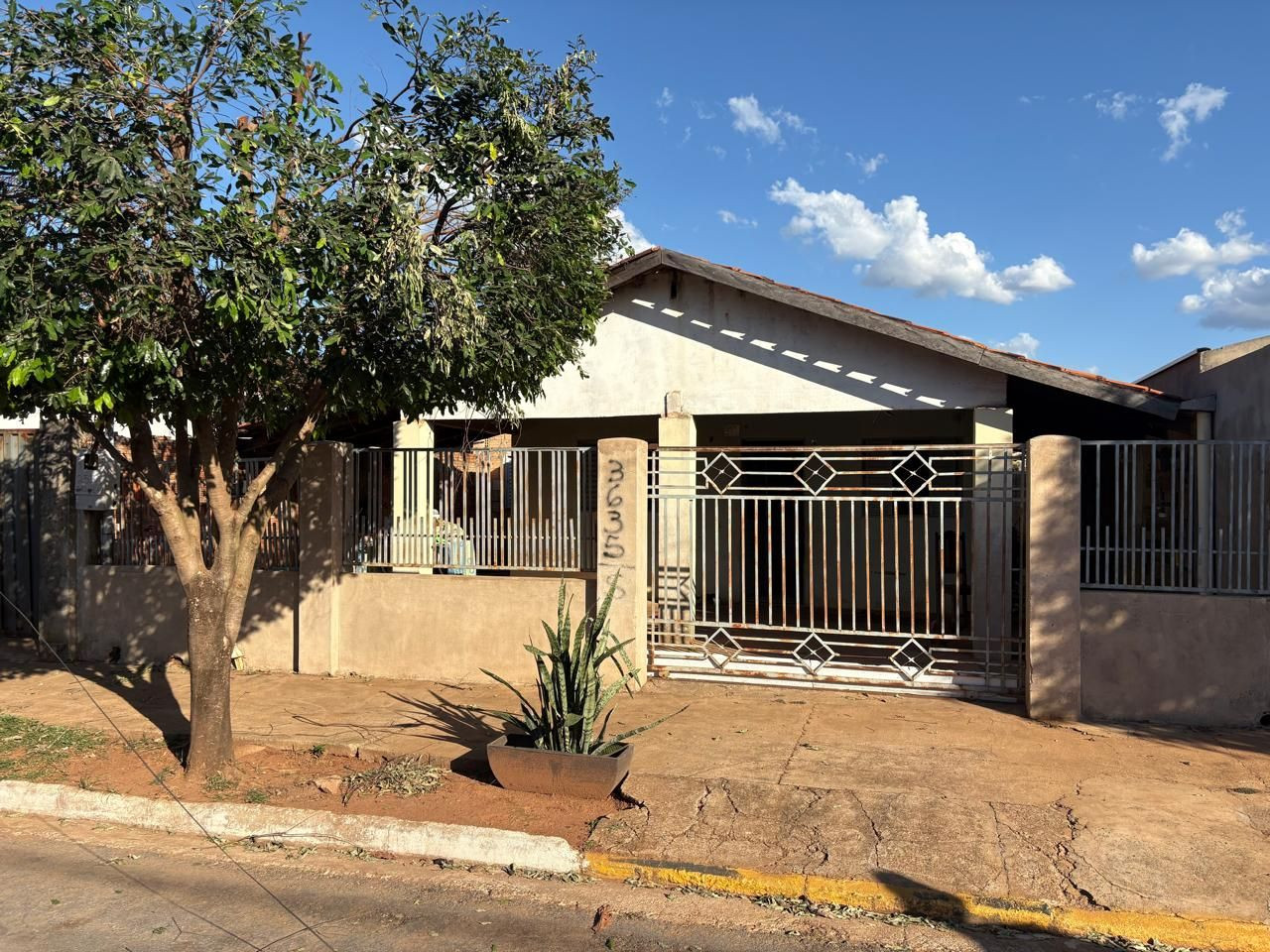 CASA EM ALVENARIA A VENDA