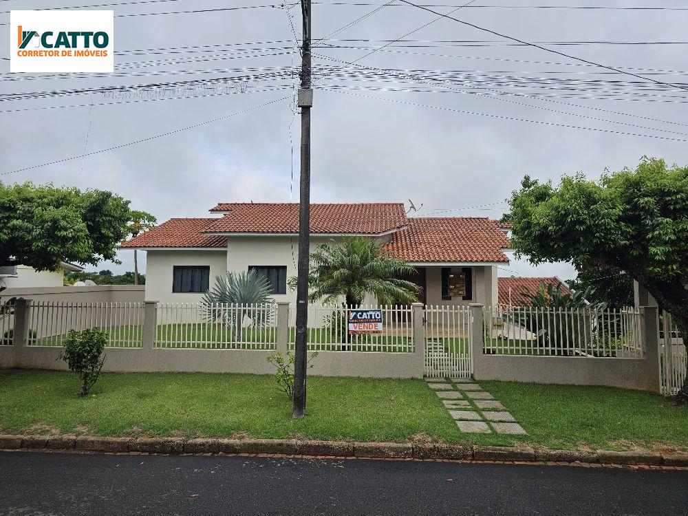 CASA DE ALTO PADRAO DE 240 m, A 2 QUADRA DA AV, NO BAIRRO SANTO ANTONIO EM SIO