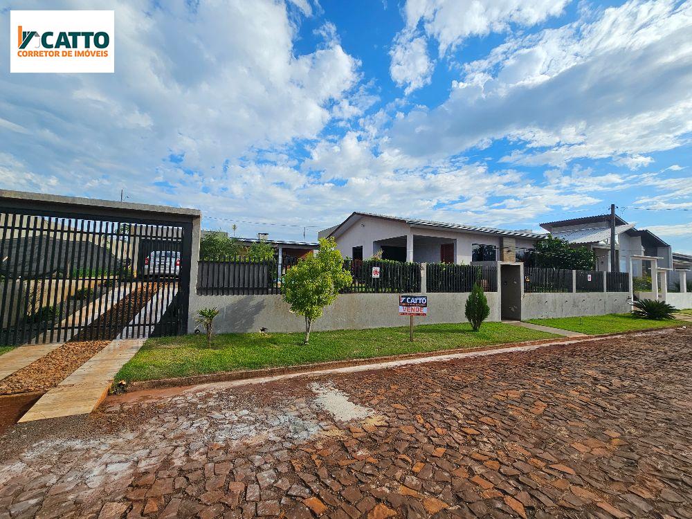 CASA  DE ALTO  PADRO COM PISCINA E REA DE FESTA NO LOTEAMENTO COOHABEL