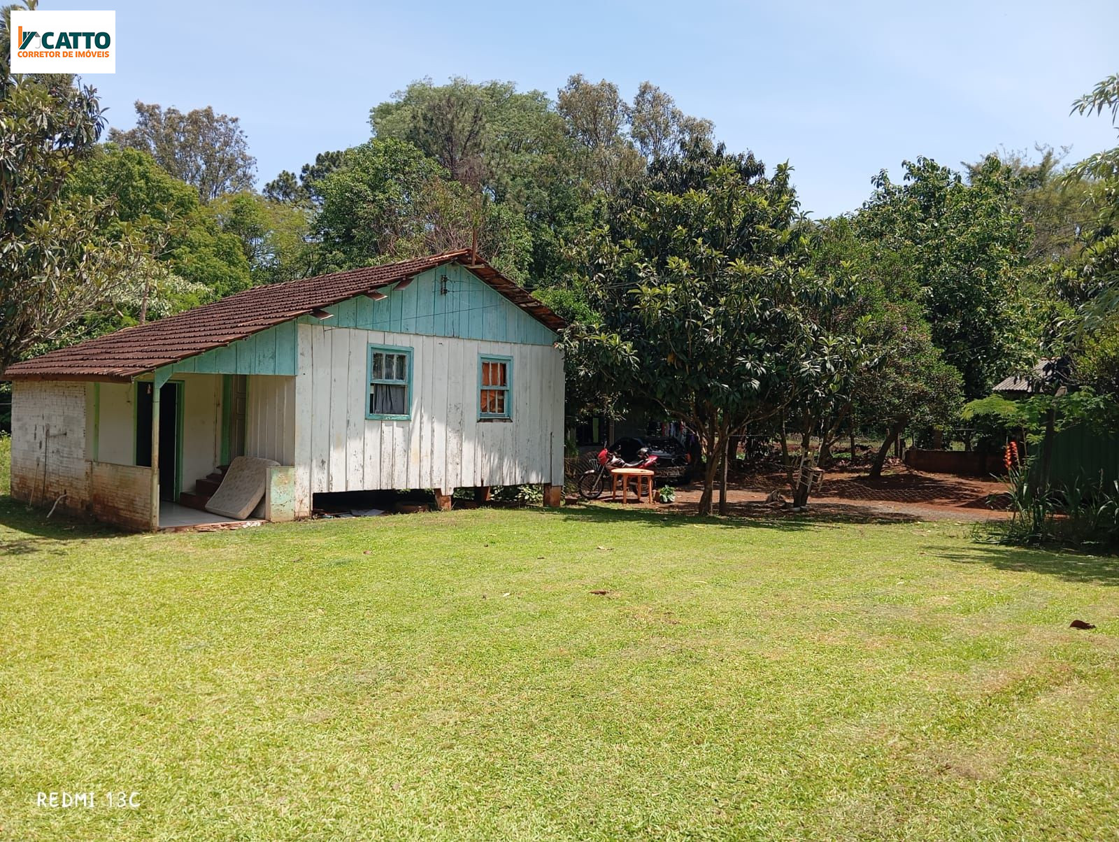 LINDO LOTE PRX. AO SEMINRIO, EM STA IZABEL DO OESTE - PR.